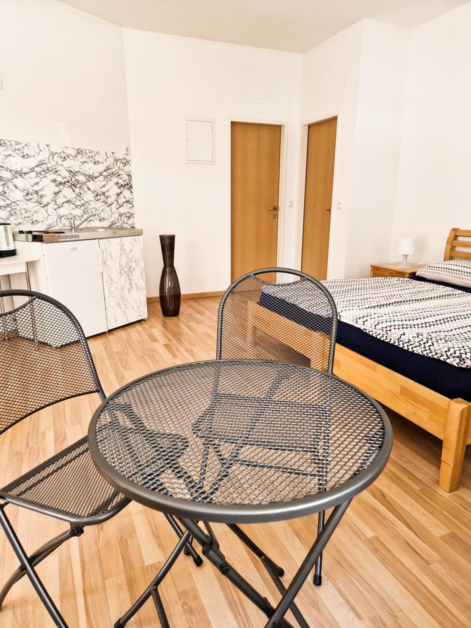 Youth Hostel Service เวียนนา ภายนอก รูปภาพ